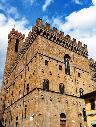 bargello fachada vista por baixo