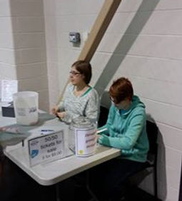 Brittany and Heather Law manning the 50