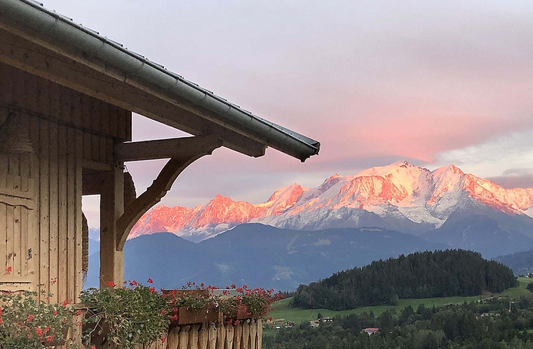 View of Mont Blanc at sunset from Chalet & Spa Les Cerises in Cordon