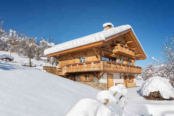 Chalet les Cerises en hiver, chalet en location avec spa