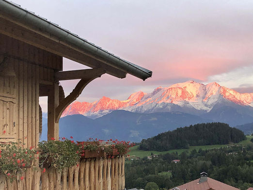 View of the mountain from a mountain chalet with jacuzzi