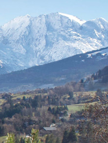 jacuzzi sulla terrazza di uno chalet nell'Alta Savoia, Monte Bianco