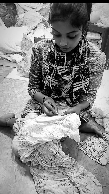 The Tale of Tradition and Luxury: Chikankari Artistry