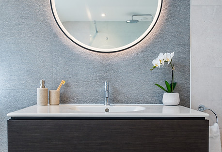 Contemporary bathroom vanity