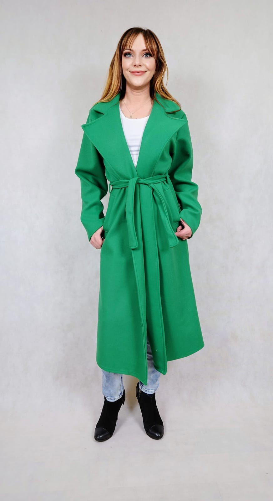 Miniatura: Płaszcze Wiosenne z Paskiem