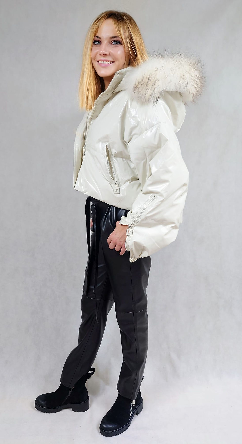 Thumbnail: Kuteczki błyszczące z obszyciem z lisa