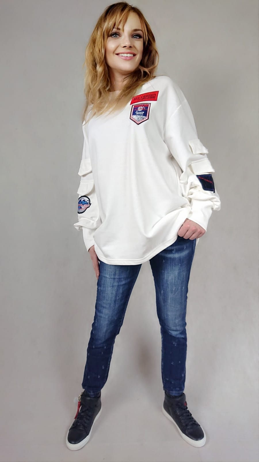 Bluza z kieszeniami na rekawach
