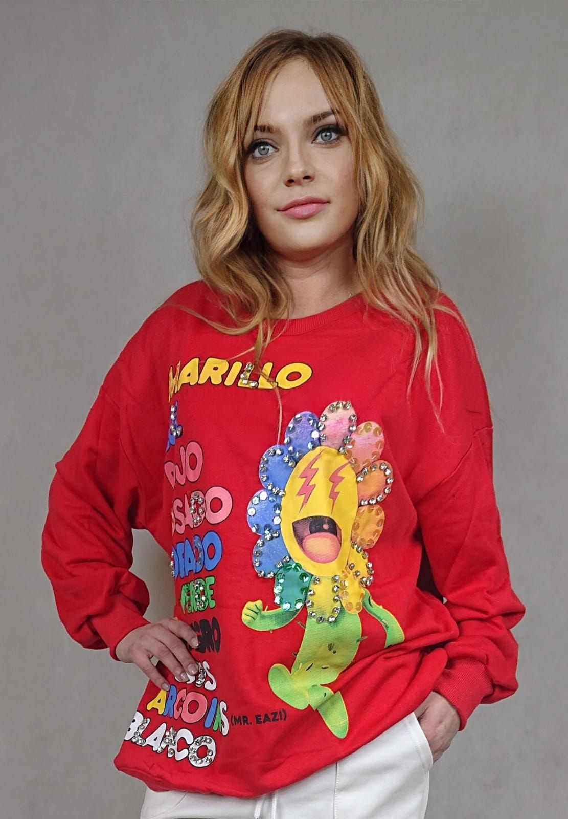 Młodzieżowa bluza z kwiatkiem