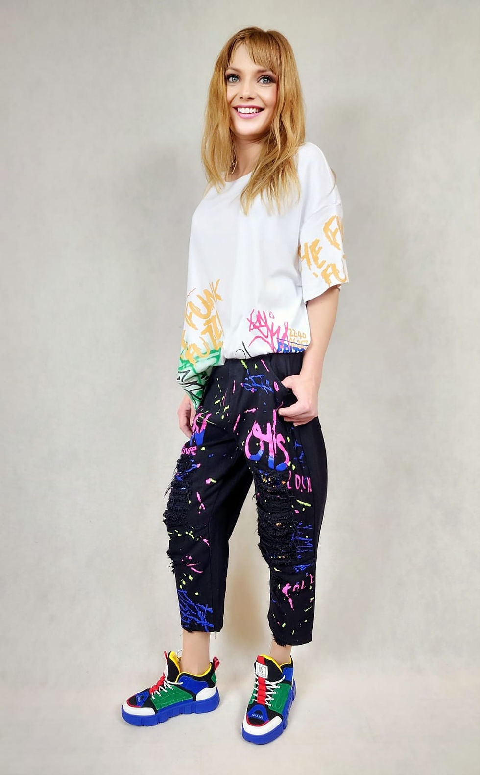 Miniaturbild: Koszulki i spodnie z grafiti