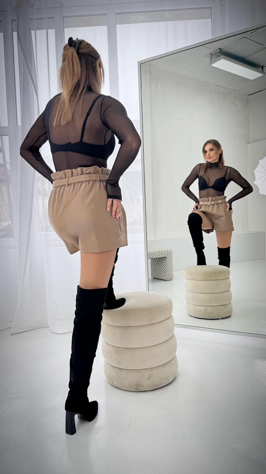 Miniatura: krótkie spodenki skórzane z gumką