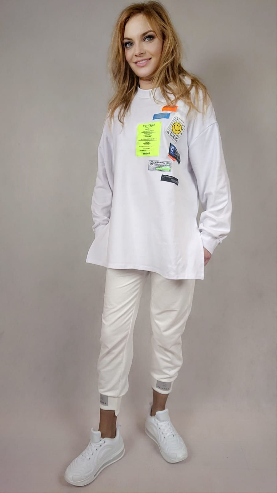 Миниатюра: Bluza z naszywkami