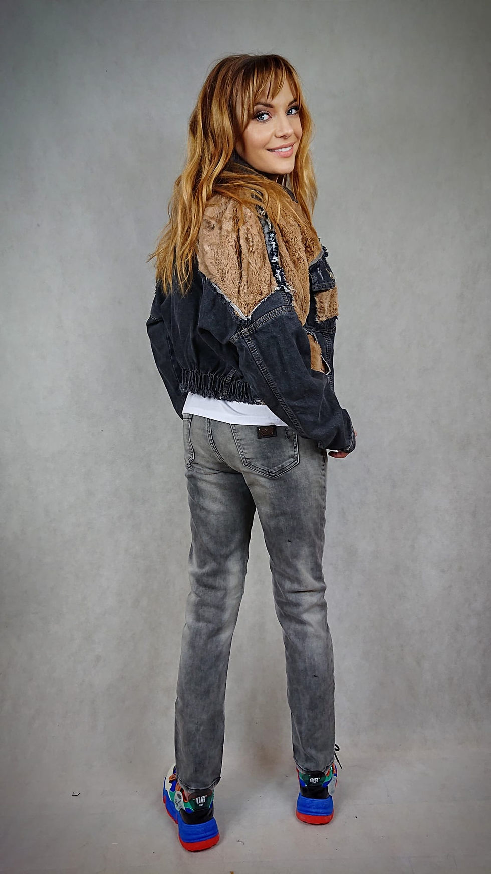 Miniaturbild: Kurteczki jeansowe z mieisiem