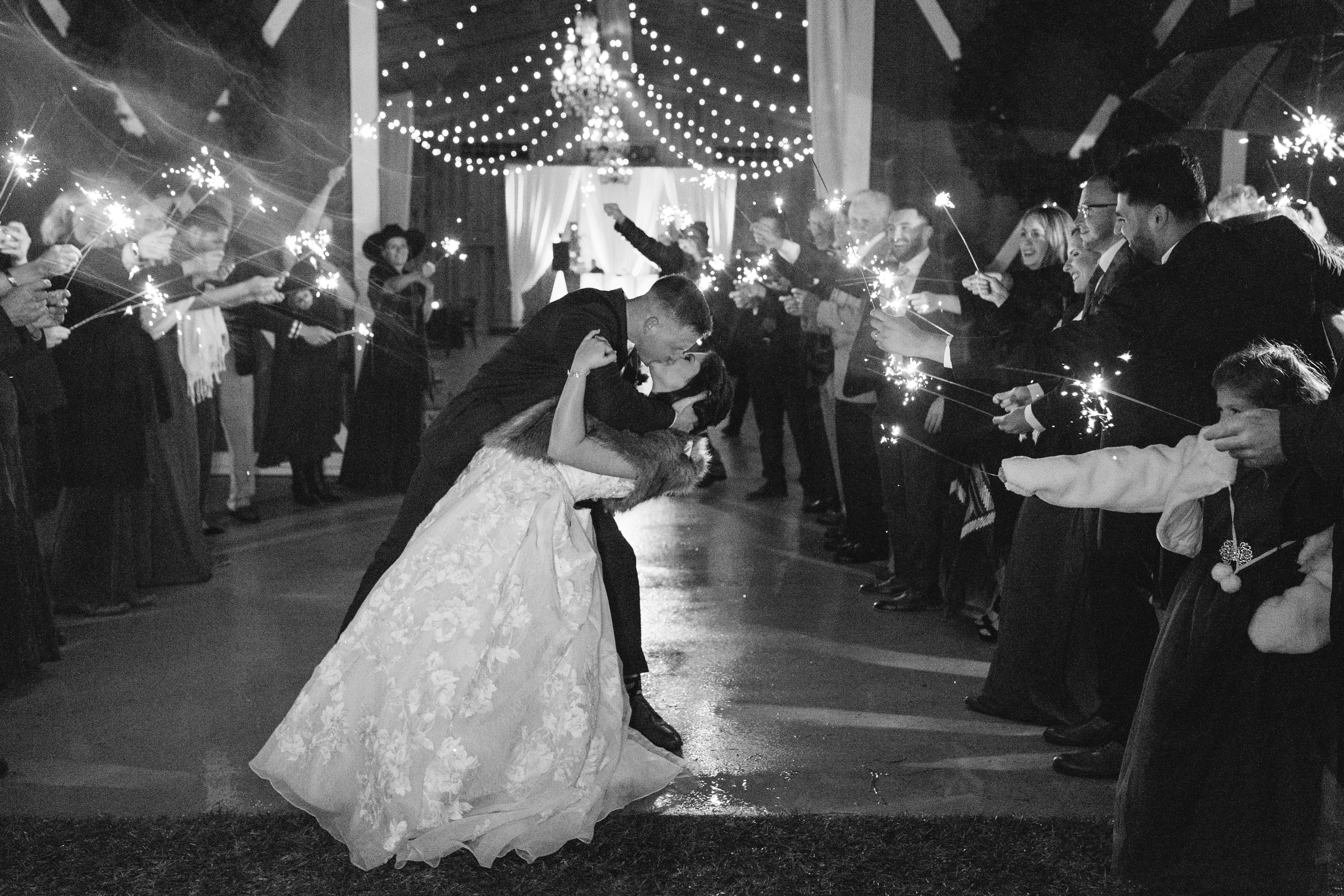 Wonderful Winter Military Barn Wedding Jenna Spencer Twin Oaks F