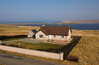 Peaceful holiday home on the west coast of the Isle of Lewis with Atlantic views