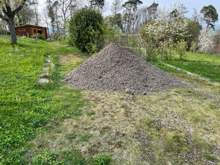 April 2022- Staudenweg angelegt