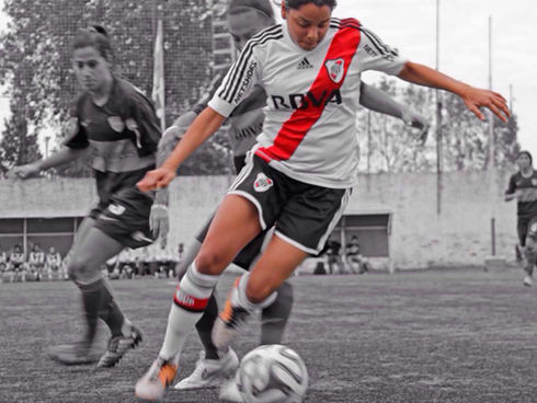 Salvadoreñas destacan en el fútbol argentino