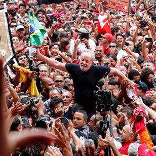 Seja porta-voz de Lula e combata as fake news nas eleições