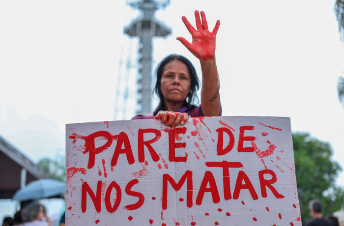Mais de 60% dos brasileiros apontam a violência contra a mulher como o crime mais grave