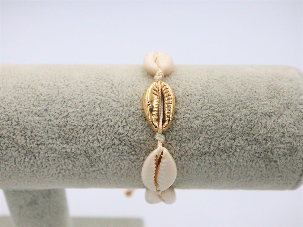 Shelly Bracelet