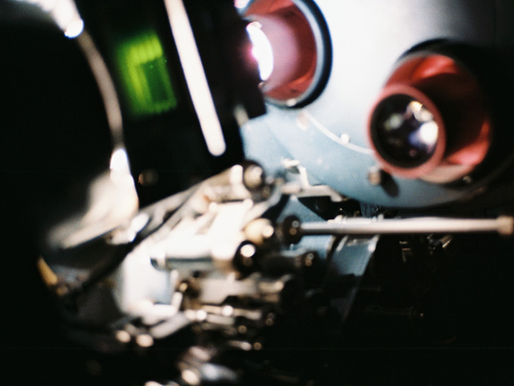 映画館等で映写業務に携わる人のためのアンケート　〜“映写ギルド”設立に向けて〜