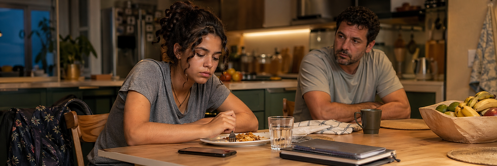 Como identificar sinais de depressão no filho adolescente, sintomas de depressão em adolescente, apatia, isolamento social, irritabilidade, tristeza persistente, mudanças de comportamento, adolescente desanimado em casa, saúde mental na adolescência e sinais de sofrimento emocional