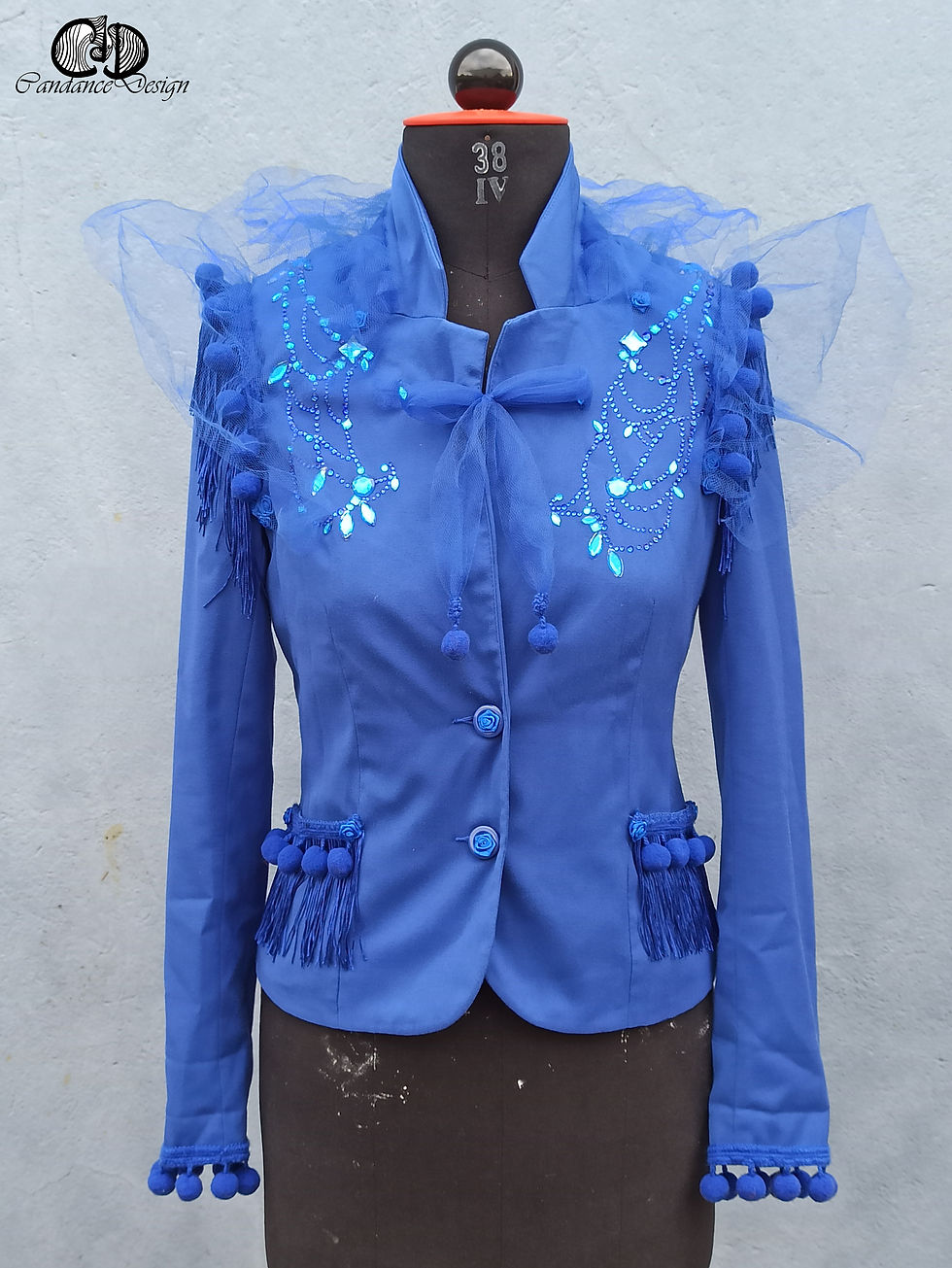 Thumbnail: Upcycling Blazer "Ultrablue"