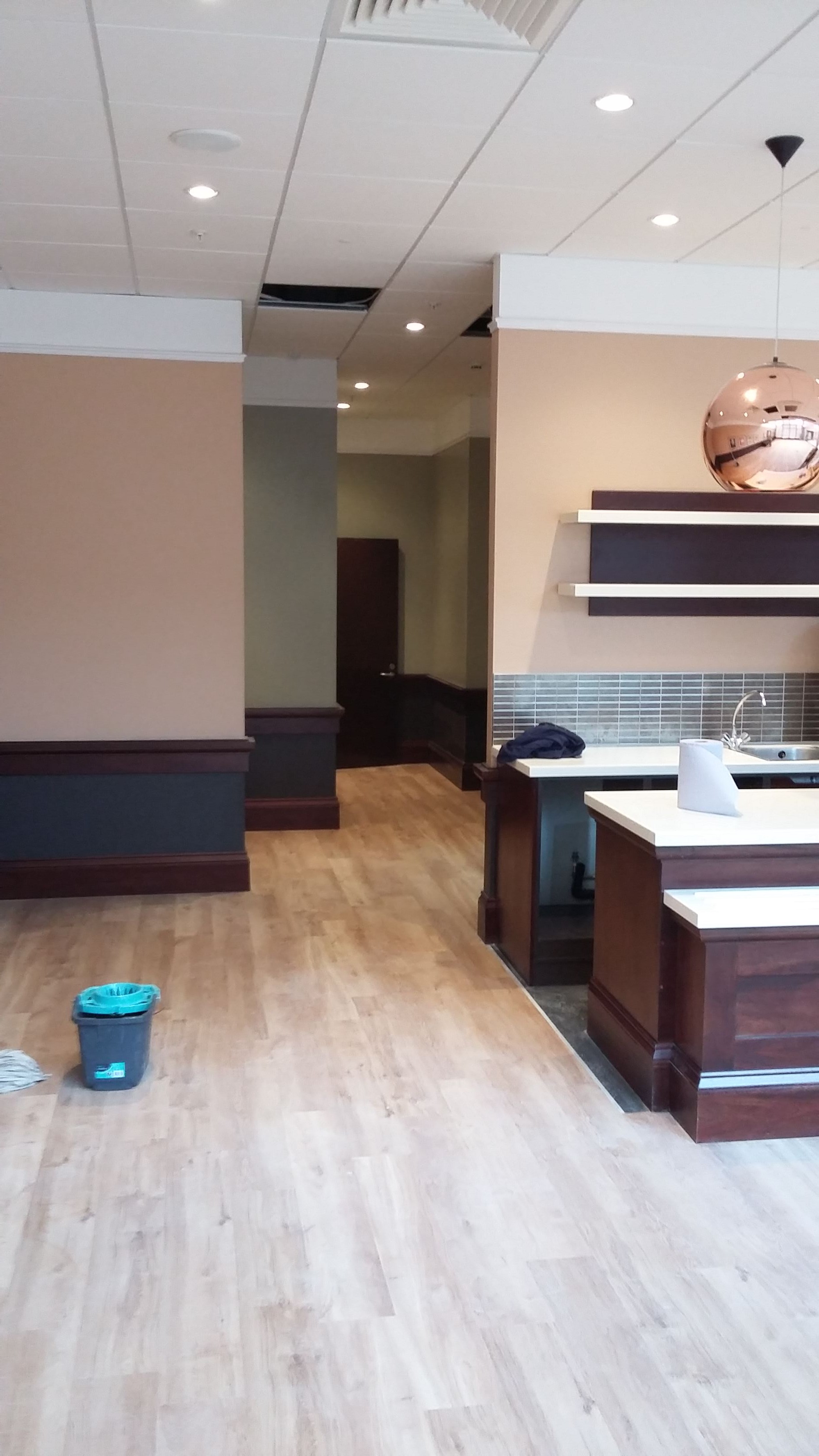 Shop Fitter Patisserie Valerie28