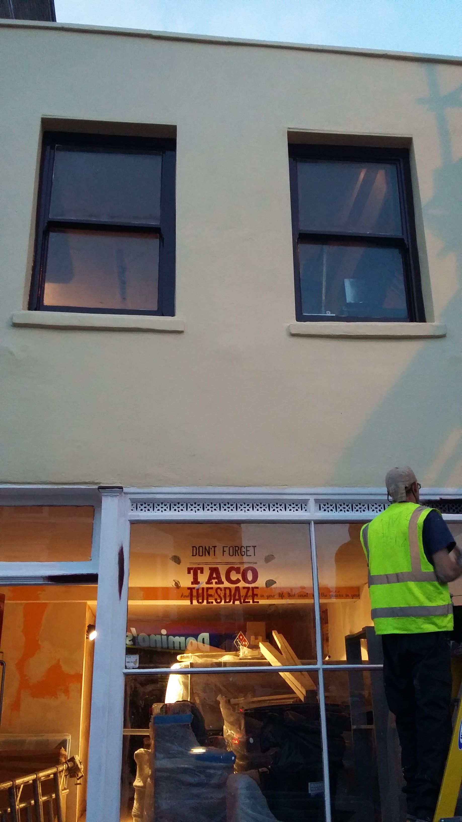 Shop Fitter Patisserie Valerie5