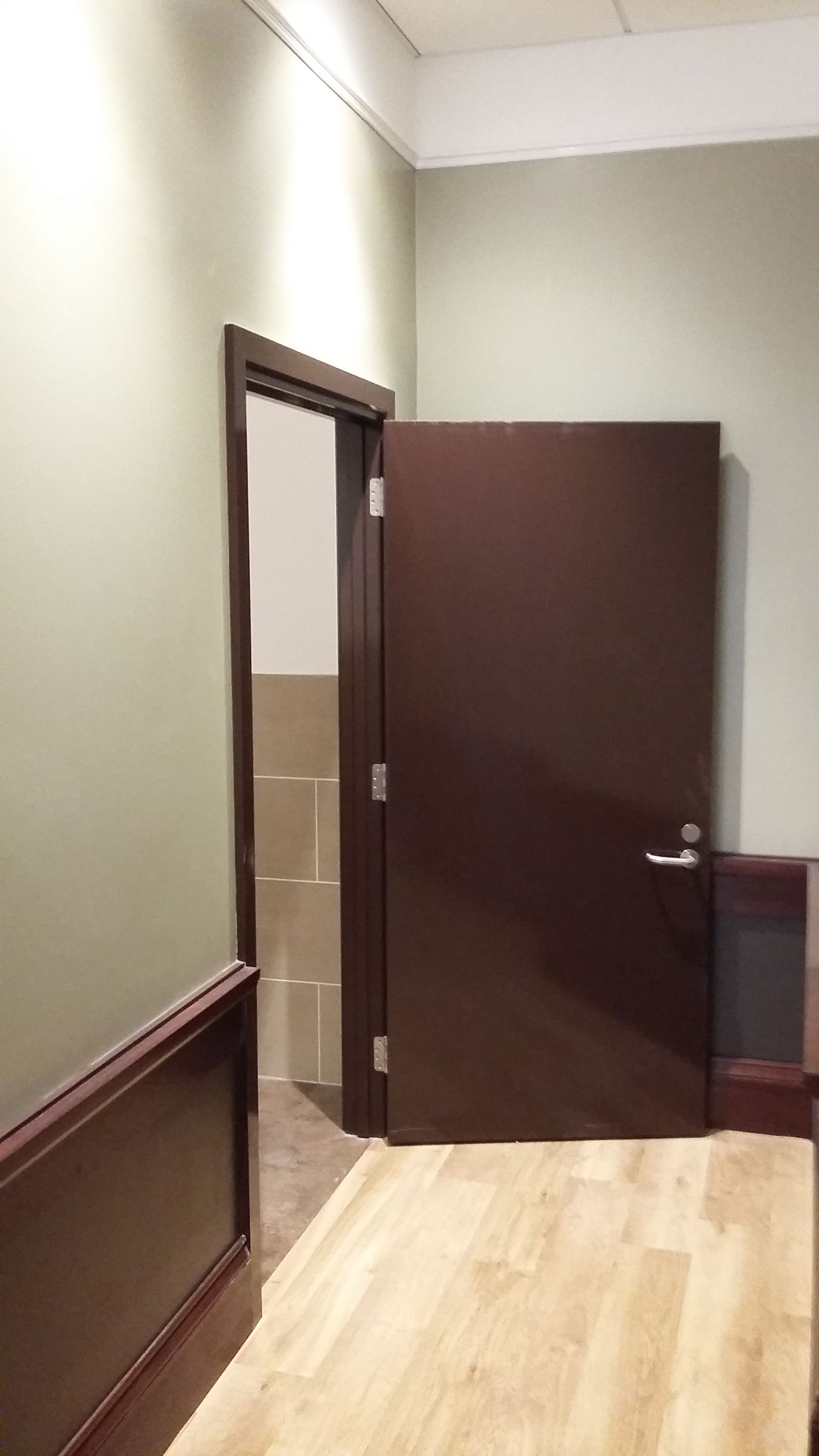 Shop Fitter Patisserie Valerie30