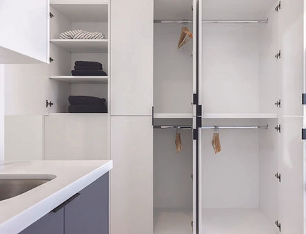 roomkitchen1.jpg