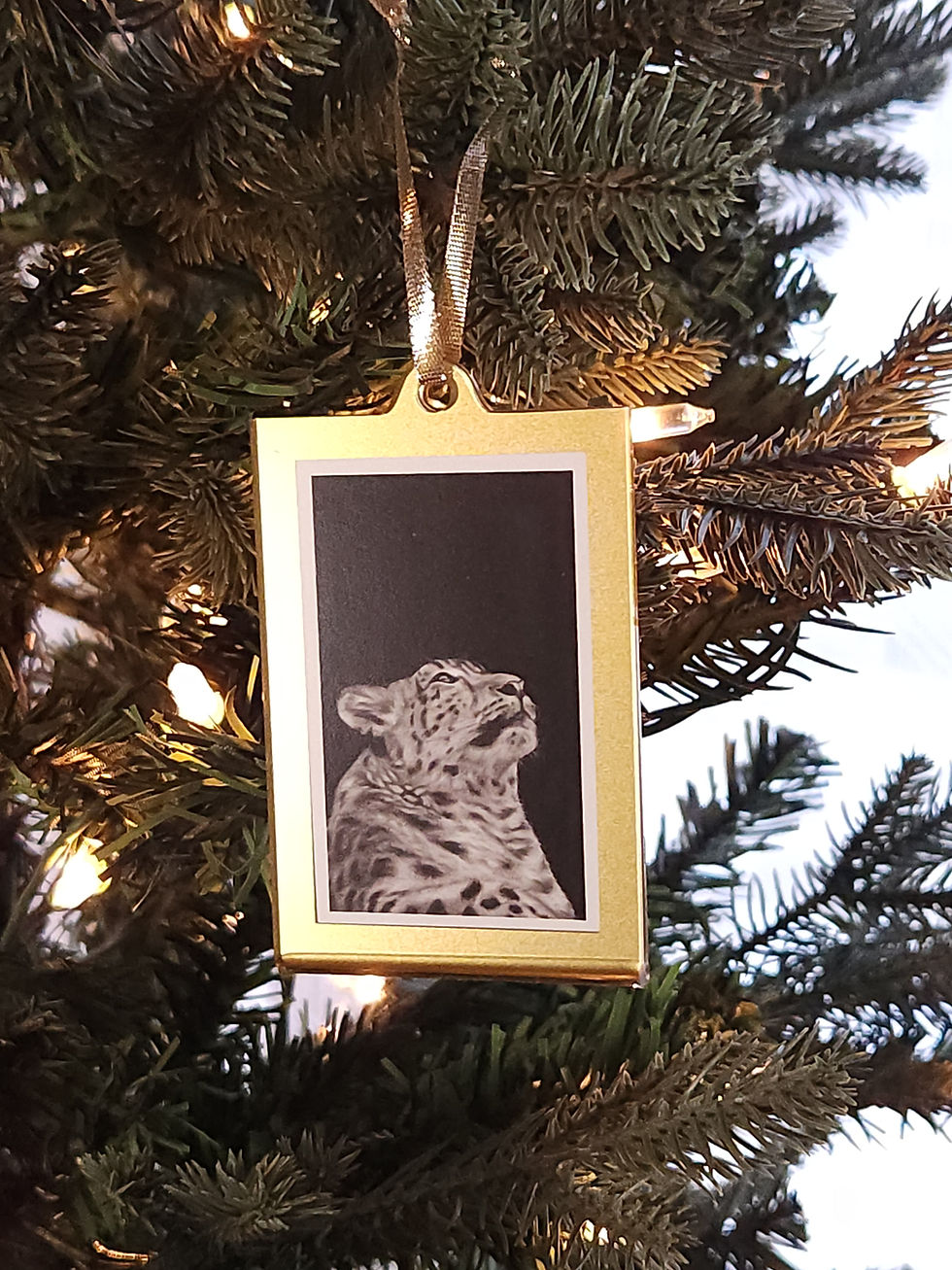 Thumbnail: Snow Leopard Ornament