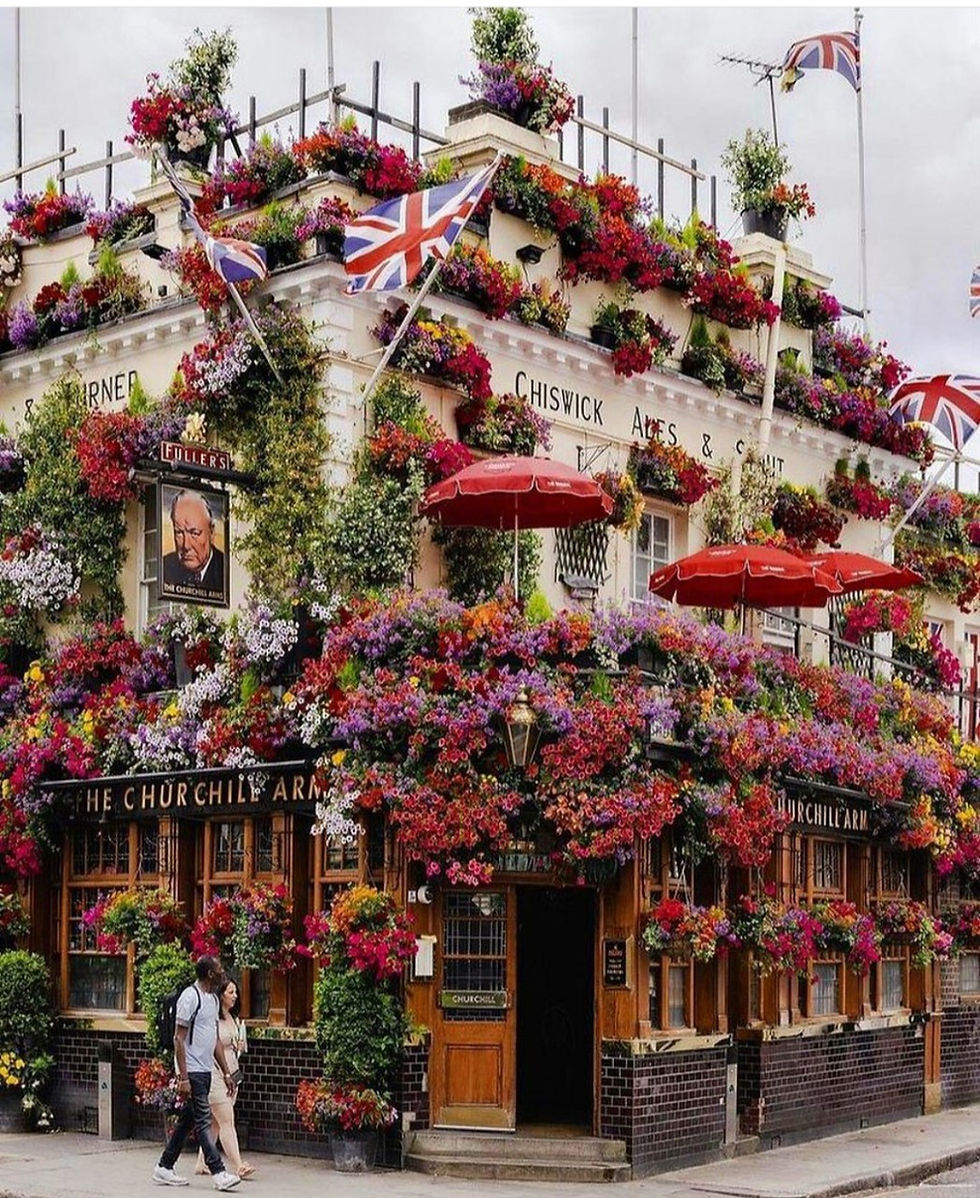 Dog Friendly Churchill Arms, Kensington London
