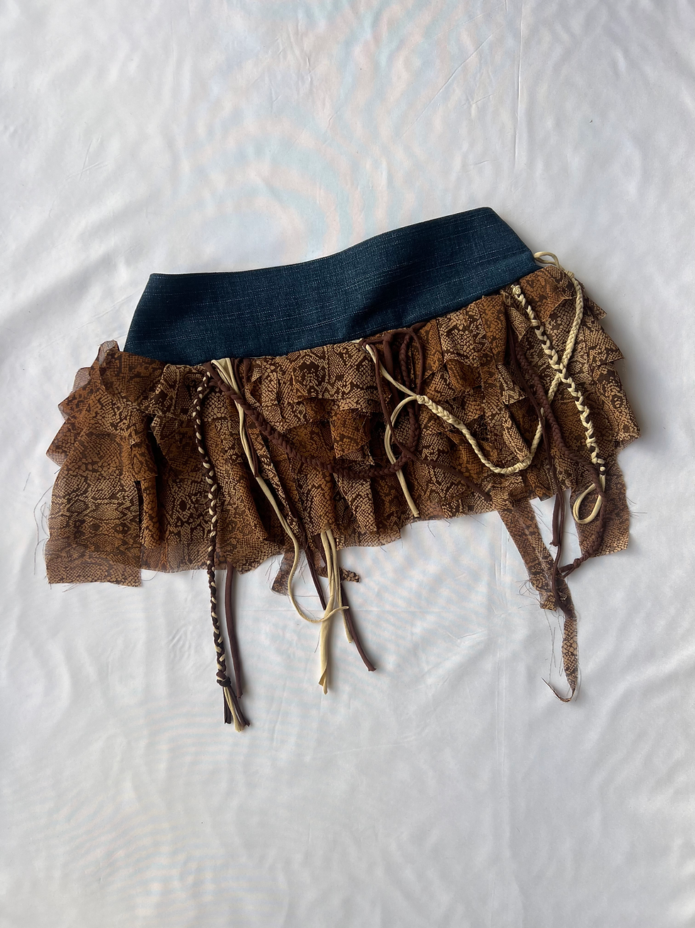 Miniatura: Distressed Ruffle Skirt