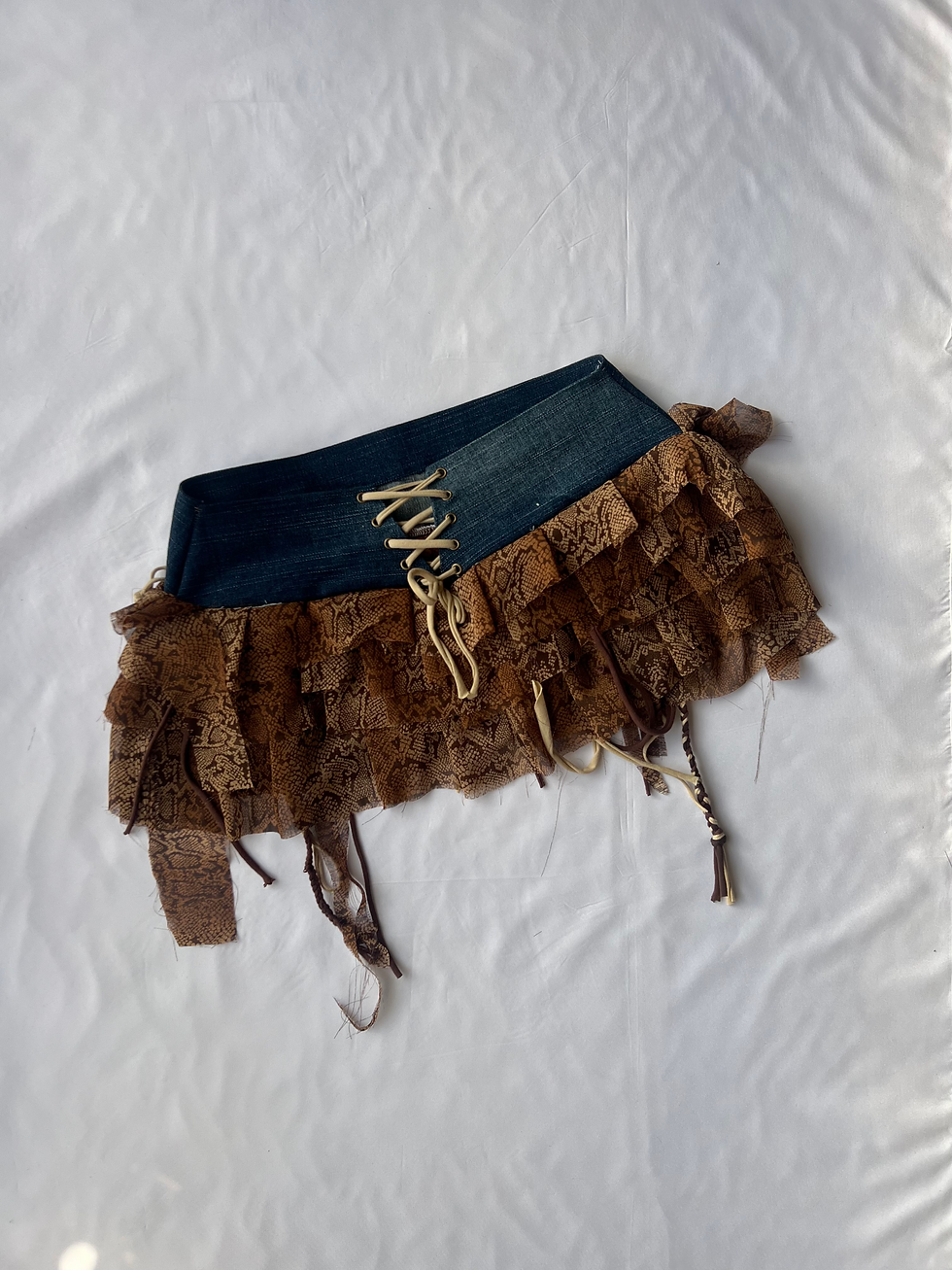 Miniatura: Distressed Ruffle Skirt