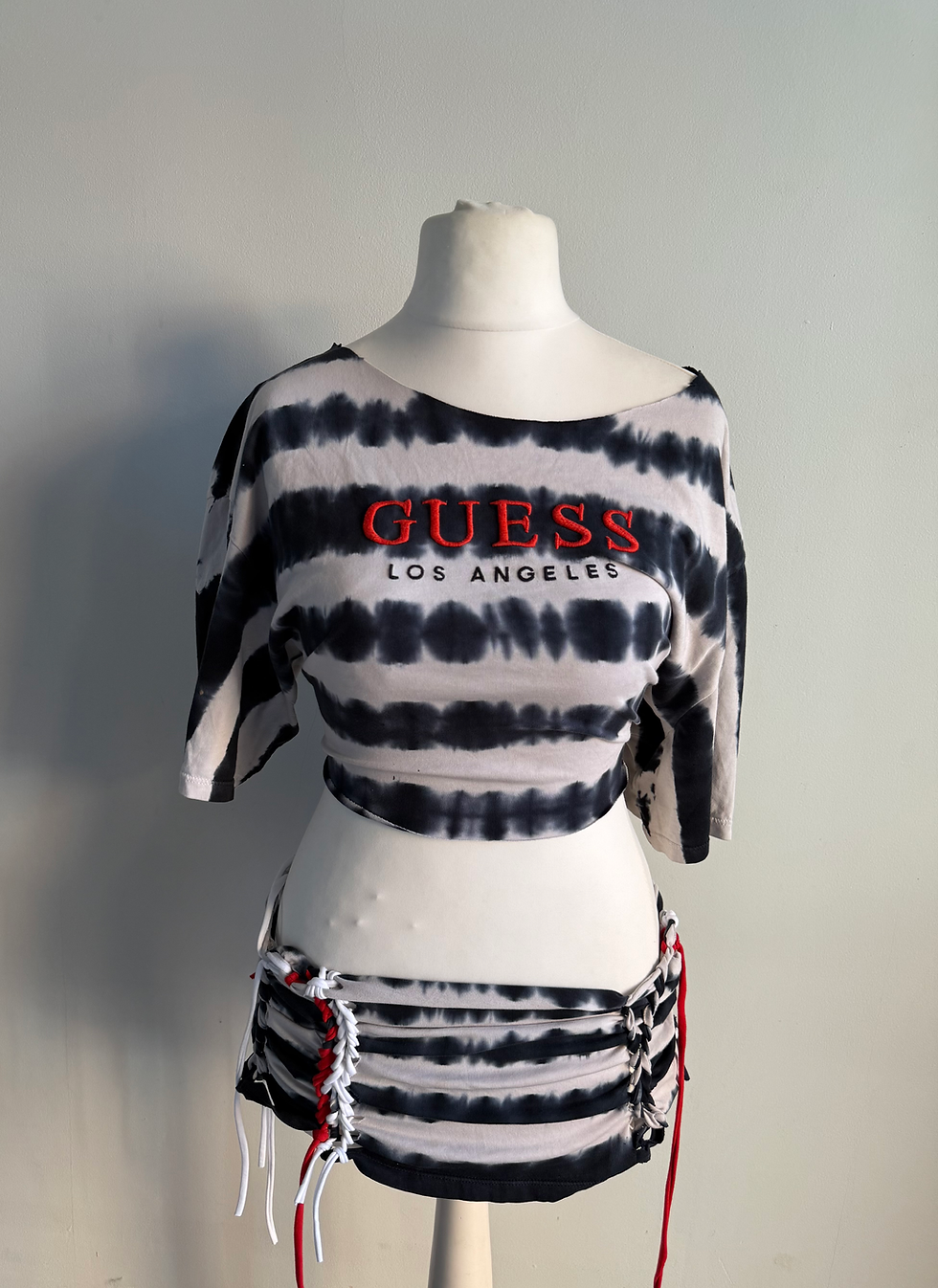 Μικρογραφία: 1 Of 1 Guess Rework (L-XXL)