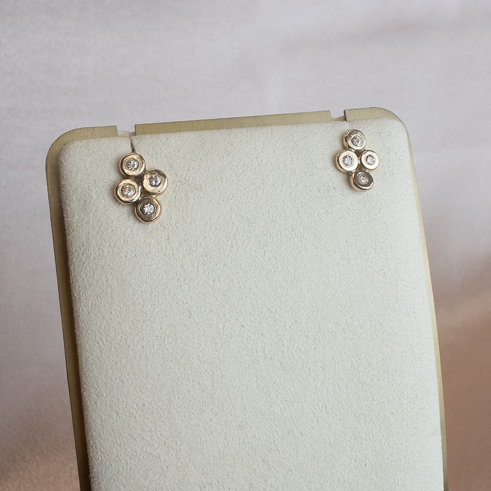 Thumbnail: Pebble Cluster Stud Earrings - 14k Gold and Diamond