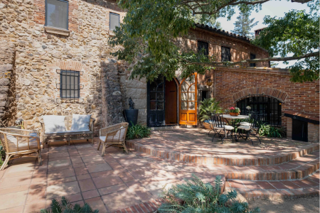 Vansi Prenatal Retreat court yard