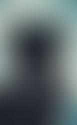 Cette réunionnaise publie un recueil ensorcelé où la poésie se fait refuge, résistance et liberté.