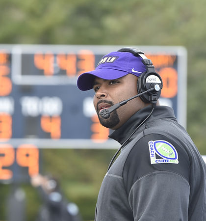 Coach Jamal Powell