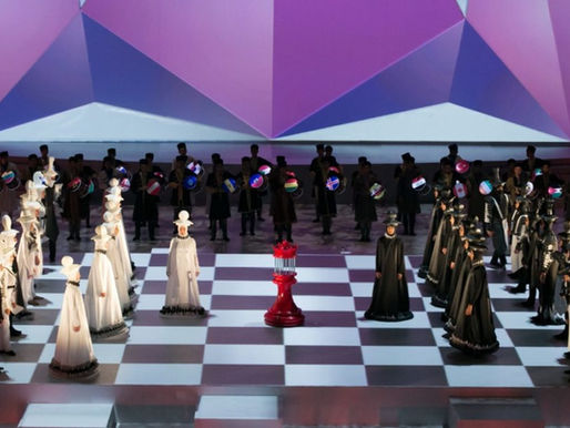 “Greet according to clothes” – the role of costume modelling in event organisation