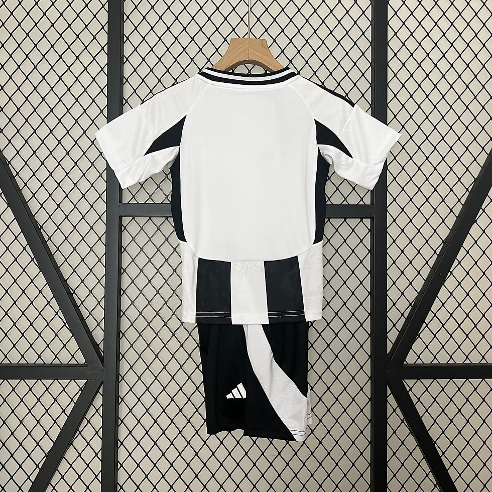 Miniatura: Kit criança Juventus Principal 2024/25