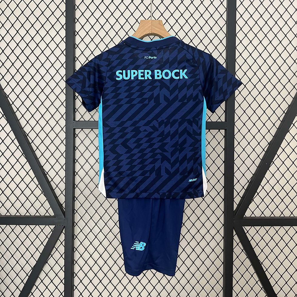 Miniatura: A parte de trás do equipamento do Futebol Clube do Porto