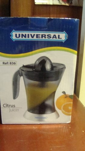 Exprimidor de cítricos Universal 836 | colombia