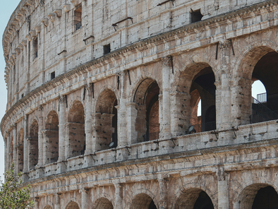 Colosseo al primo posto in Italia tra le mete turistiche per Ferragosto. Nel fine settimana 76.860 ingressi nell’anfiteatro