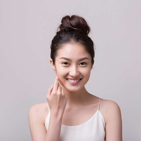 Collagen Plus giúp da trắng sáng tự nhiên