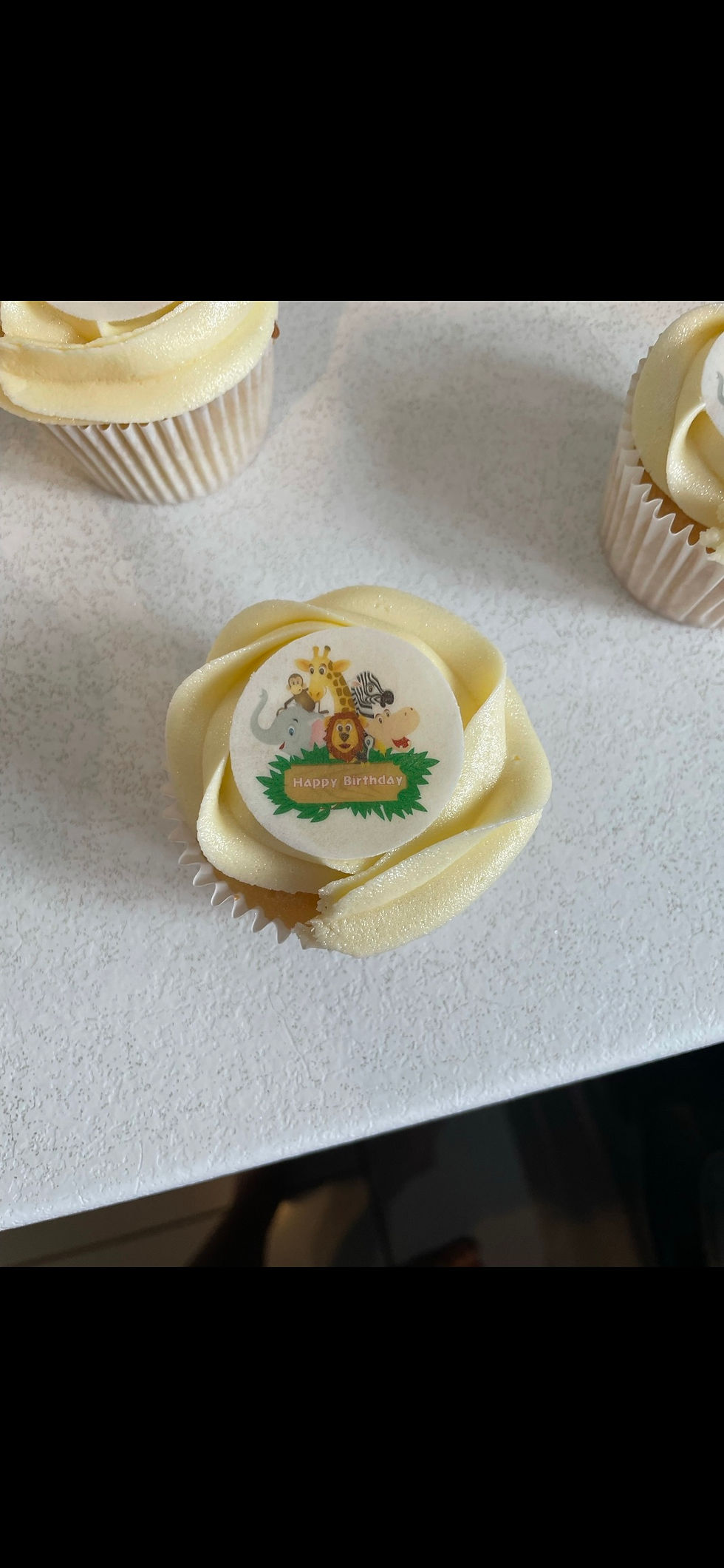 Thumbnail: Box of 4 cupcakes 
