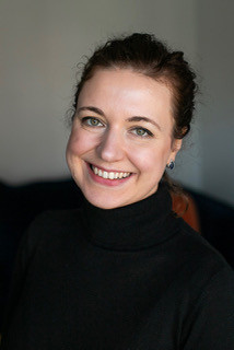 Dana Vronska driver Offispa