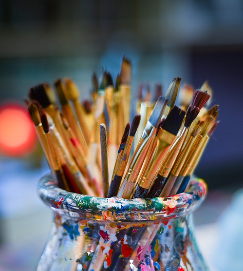 brushes-3129361_1920.jpg
