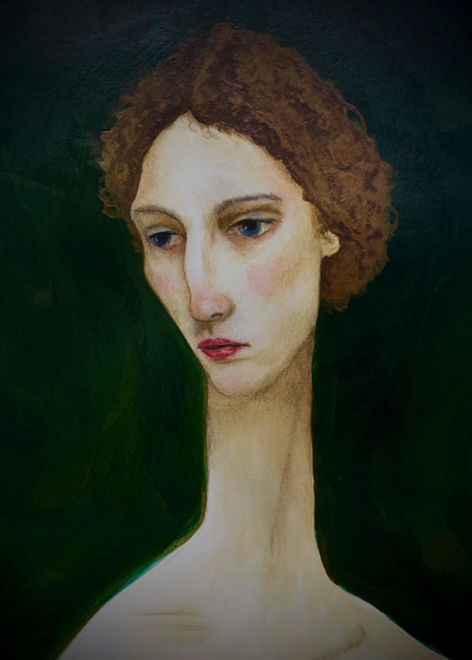 Peinture de Julie Lagier représentant le portrait d’une femme aux cheveux bruns courts et aux yeux bleus, vue légèrement de trois-quarts. Son visage pâle et très allongé se prolonge par un cou démesurément long. Ses lèvres sont rouges et ses joues légèrement rosées. Le personnage, cadré jusqu’aux épaules, se détache sur un fond sombre aux nuances de vert profond et de noir.