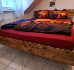 Holzbett Tremonia